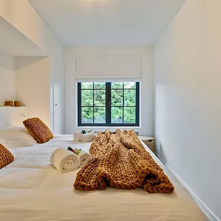 Huswell - Renovated By The In *