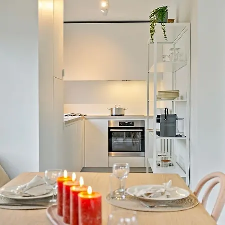Huswell - Renovated By The In Apartment *